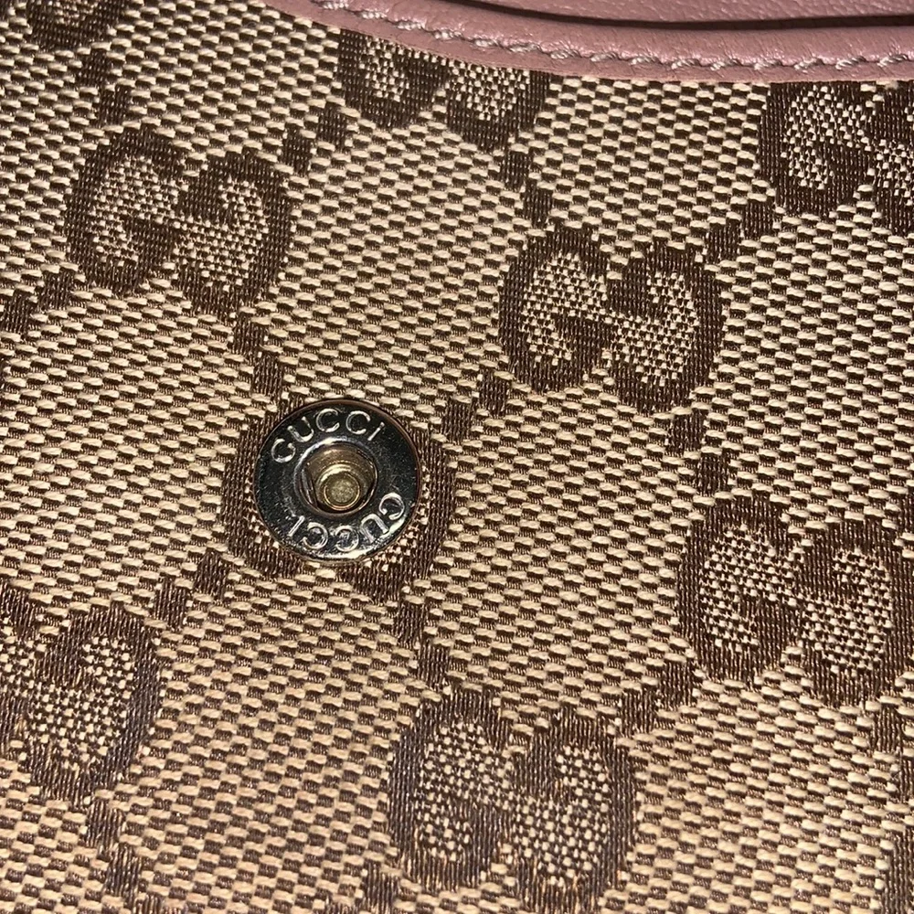 Authentic Vintage Gucci Signature Logo Canvas Wallet with Bow - Picture 10 of 16
